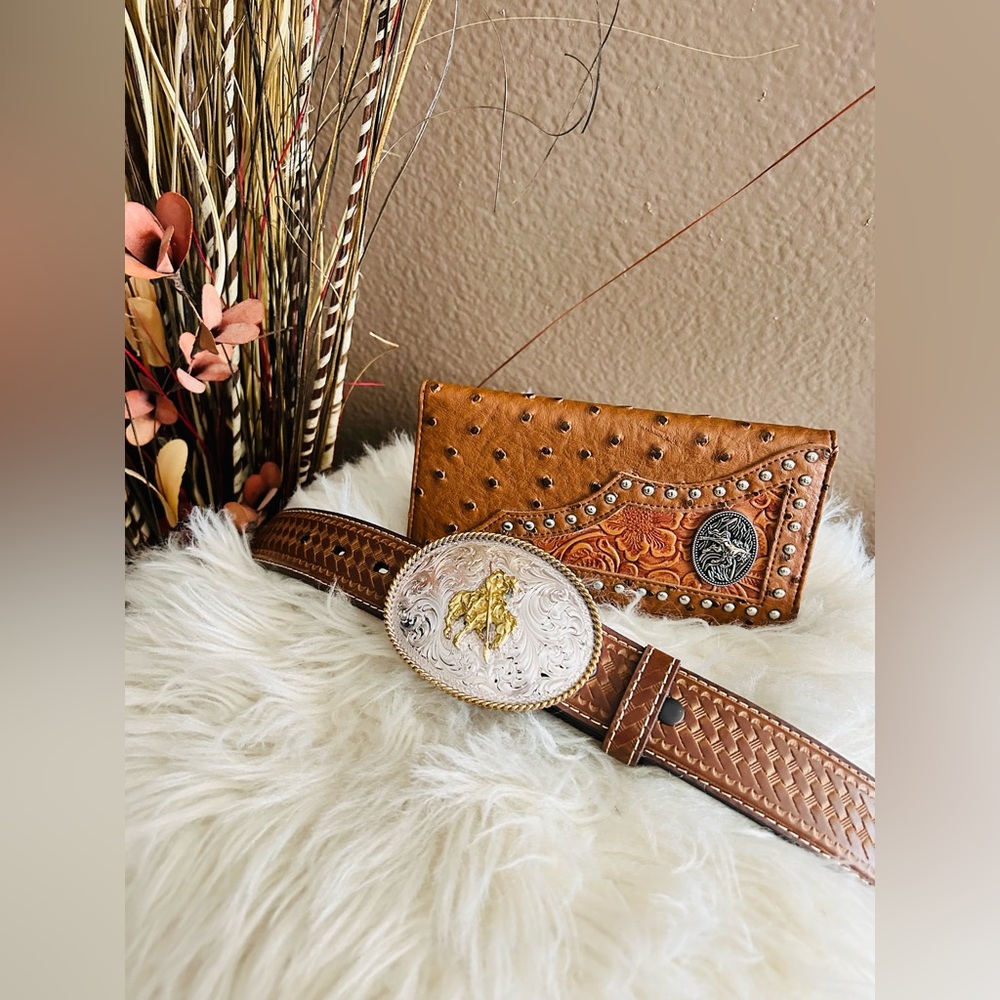 Ostrich Leather wallet & belt w/ buckle